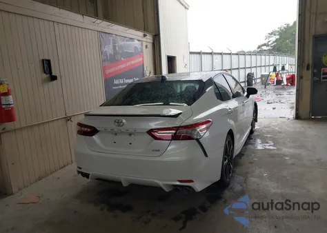 2020 Toyota Camry Xse z USA, uszkodzony, nr VIN 4T1K61AK4LU345652